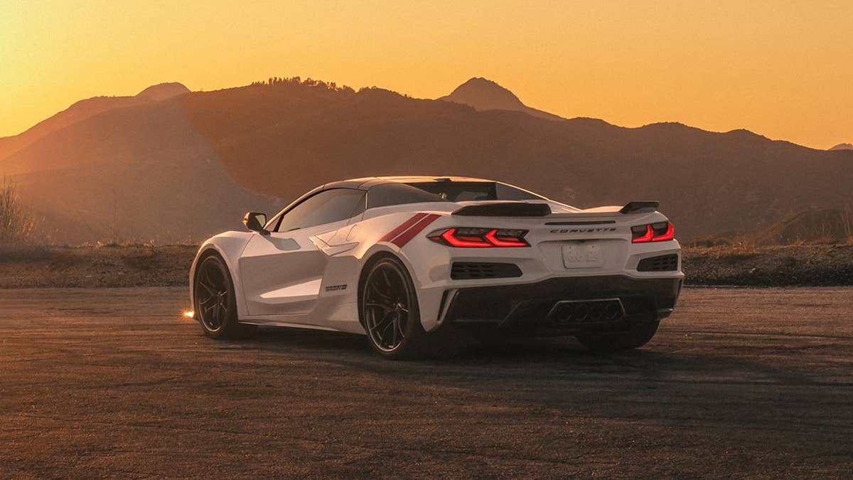 Chevrolet Corvette 2027 ganha novo motor e opções mais caras de fibra de carbono