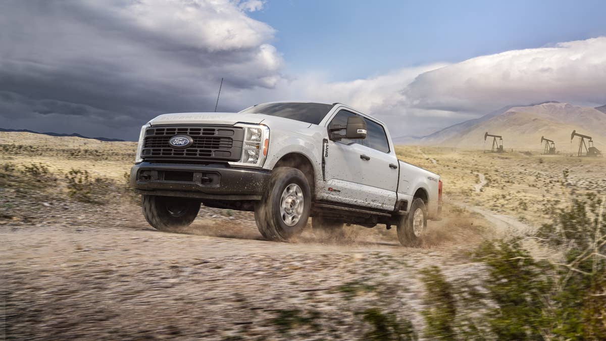 2027 Ford Super Duty descarta motores básicos enquanto Godzilla V8 se torna padrão