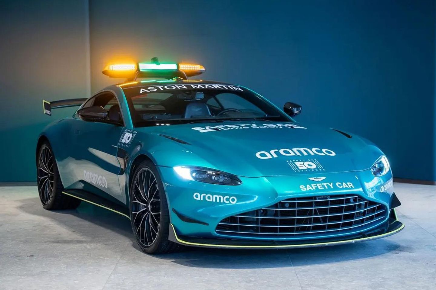 Carro de segurança Abu Dhabi 2021 Vantage F1 à venda