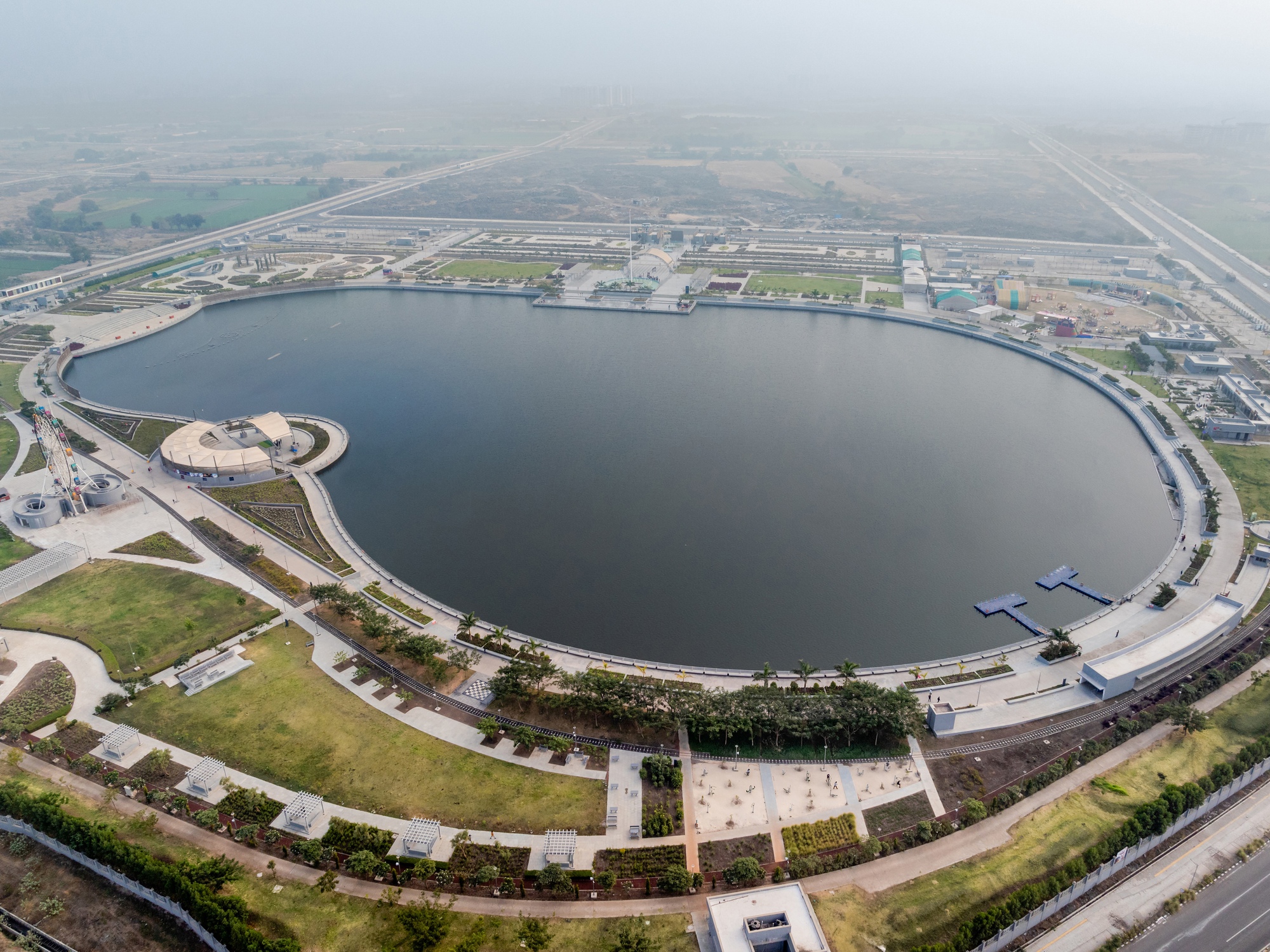Atal Sarovar na Rajkot Smart City / INI Design Studio