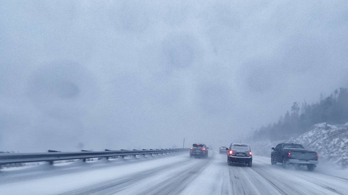 ​​Aviso de tempestade de inverno: até 20 polegadas de neve e ventos de 60 MPH ameaçam a I-80 até esta noite