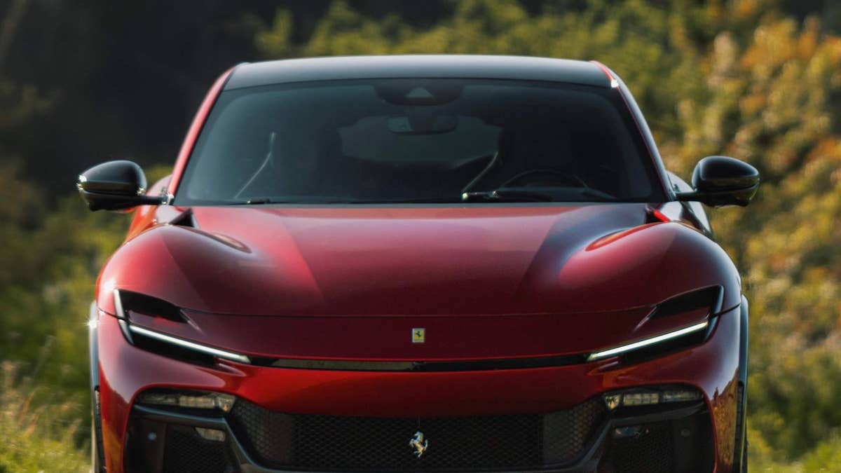 O Ferrari Purosangue de 715 HP da Ferrari ficou ainda mais extremo