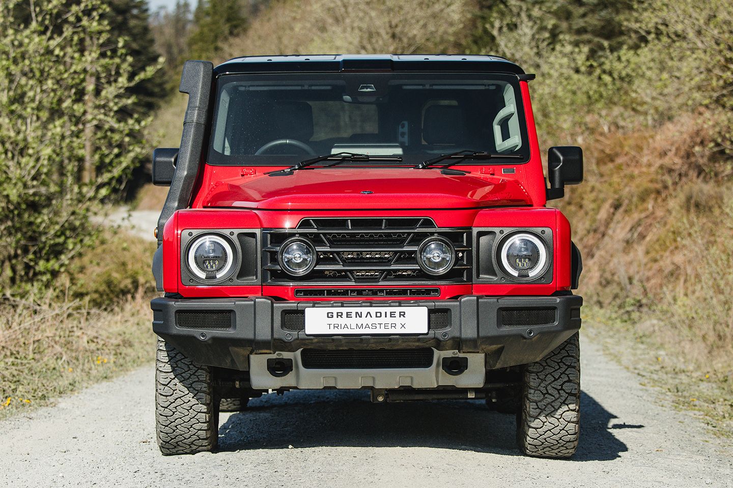 Novo Trialmaster X supera a linha Ineos Grenadier