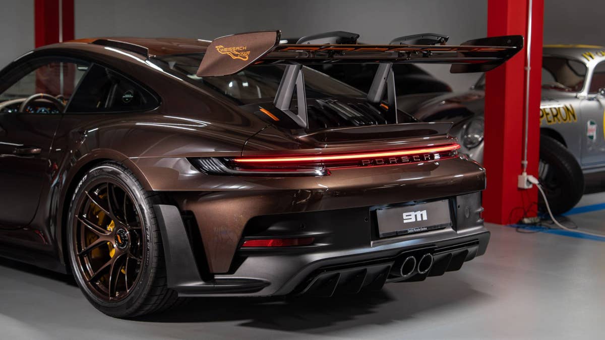 Porsche transformou um 911 GT3 RS em uma obra-prima de fibra de carbono marrom