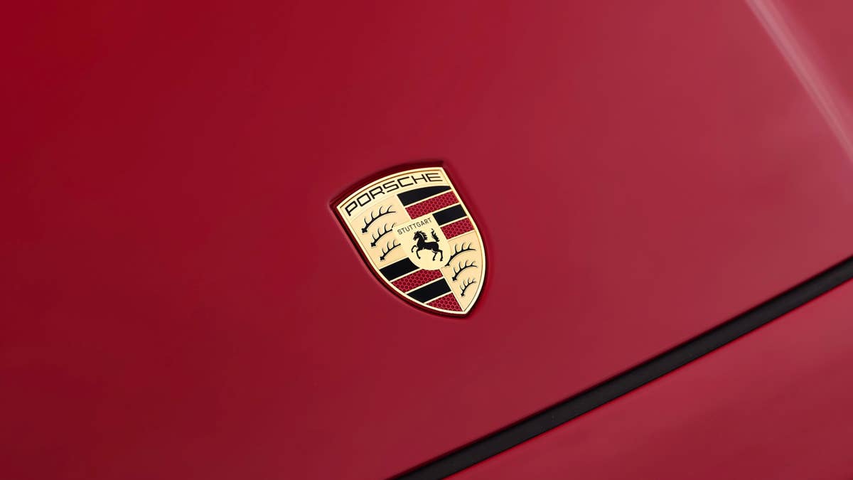 Processo da Porsche afirma que uma troca de óleo expôs o monopólio de reparos do revendedor