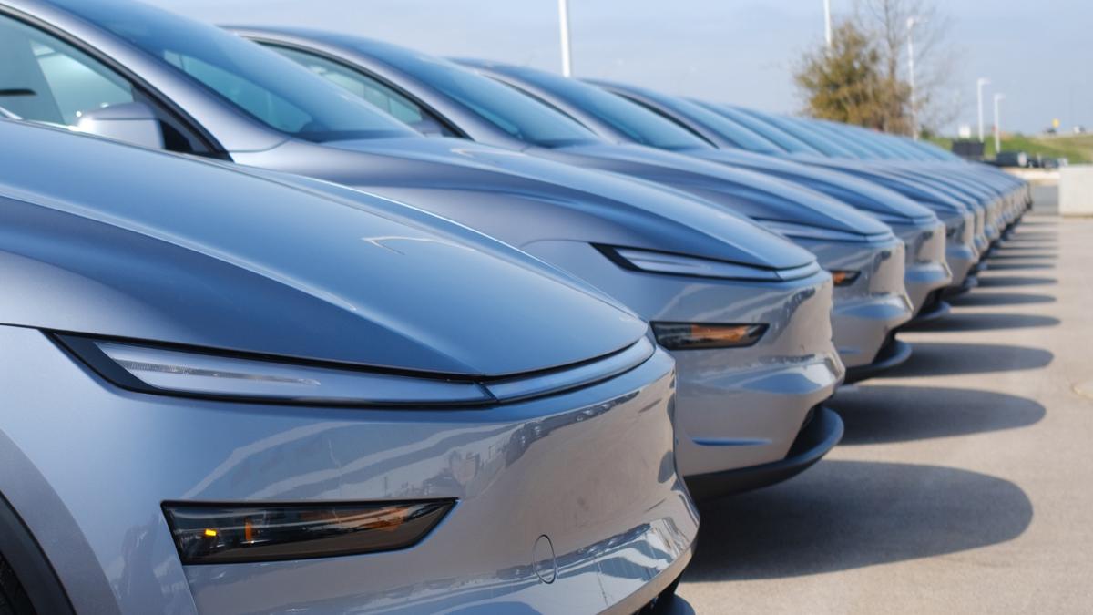 As vendas de veículos elétricos estão estagnadas porque os compradores ainda acham que precisam de 500 milhas
