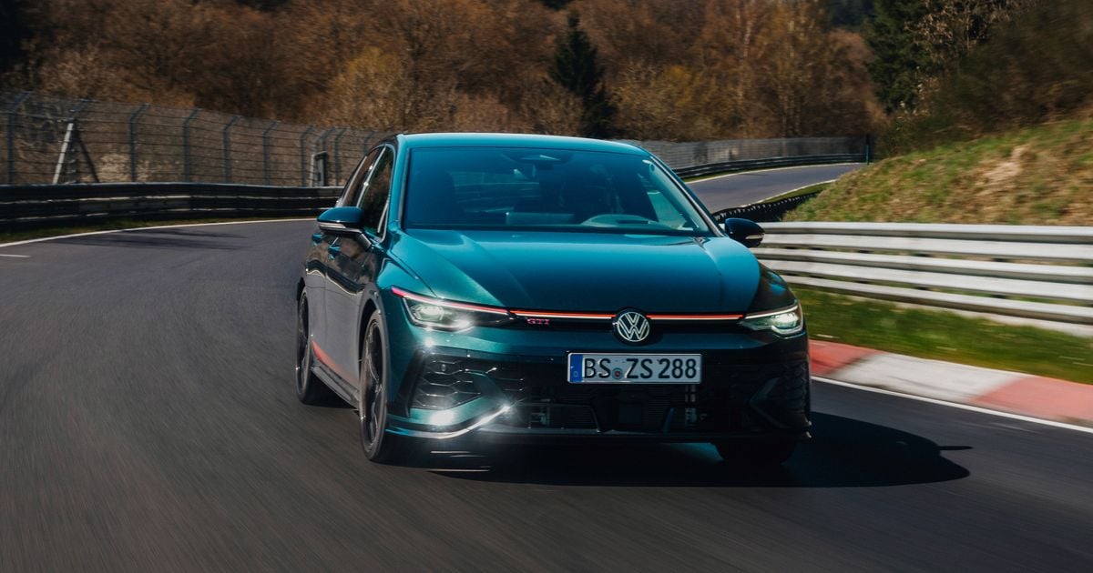 Volkswagen Golf GTI Edition 50 estabelece novo recorde de volta ao redor do ‘Ring