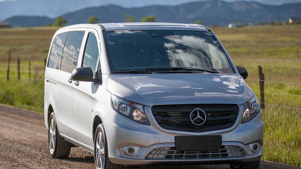 Mercedes está trazendo uma van elétrica de luxo de 400 milhas para a América