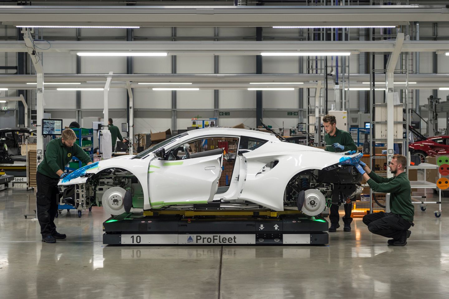 Lotus declara Hethel aberta para negócios