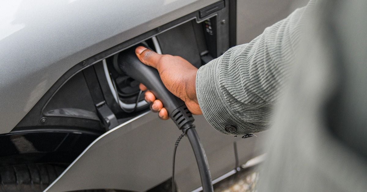 Medo, subsídios, infraestrutura: por que a estratégia de veículos elétricos de Victoria está atrasada