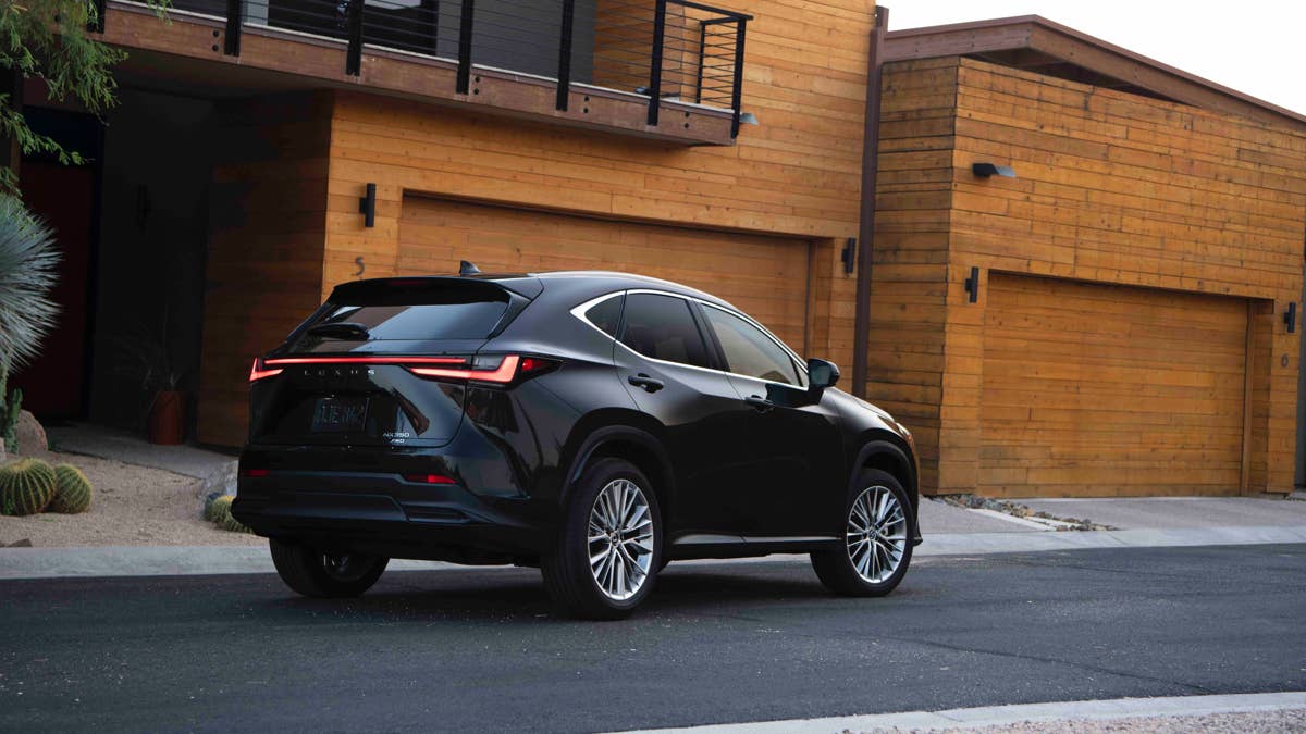 Lexus pode atualizar o NX mesmo que os compradores ainda estejam esperando por um
