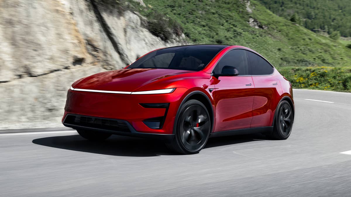 Tesla diz que o FSD é 10 vezes mais seguro, mas os senadores querem provas