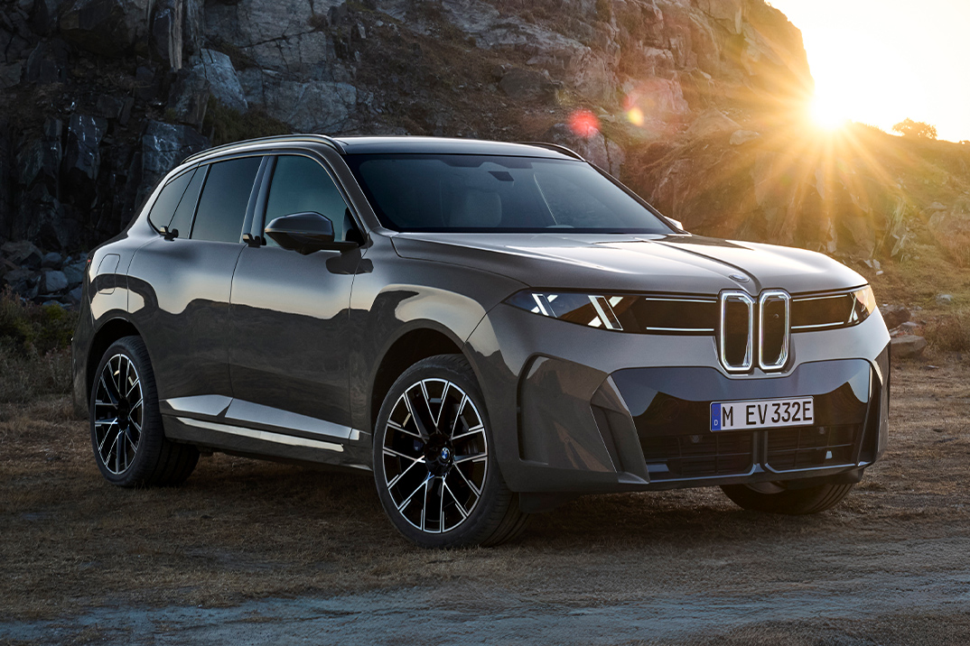 BMW reinventa o X5 com seu primeiro iX5 totalmente elétrico
