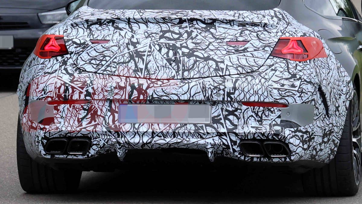Mercedes-AMG CLE 63 é visto enquanto o V8 Power retorna para lutar contra o BMW M4