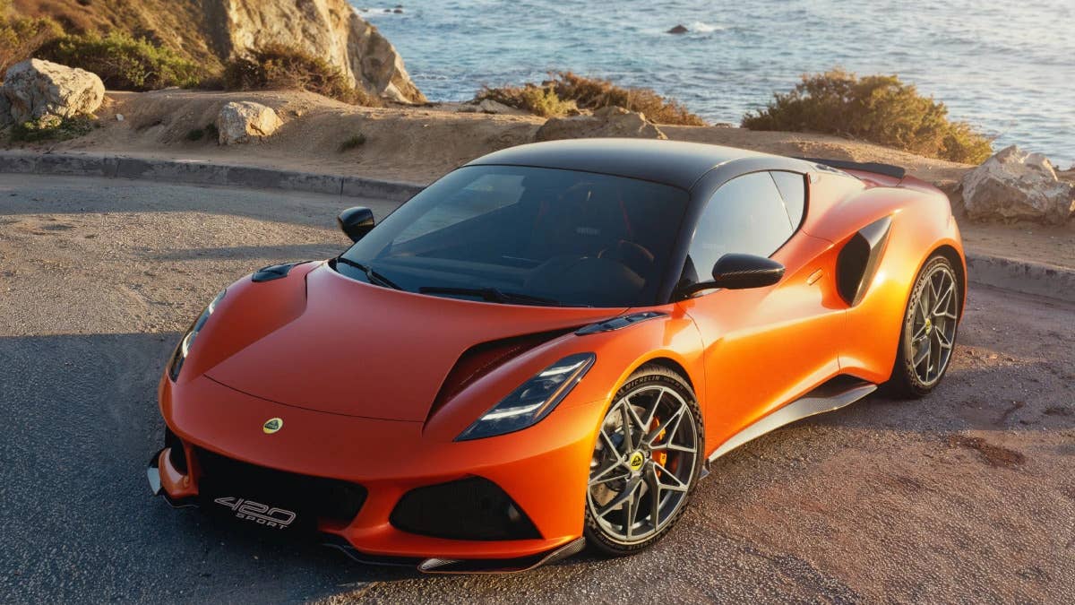 A Lotus construiu a Emira mais leve, mais rápida e mais bonita de todos os tempos e é extremamente incrível