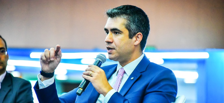 Coragem para regular: Diretor-Geral da ANTT cobra autonomia financeira para as agências e fortalecimento institucional — Agência Nacional de Transportes Terrestres