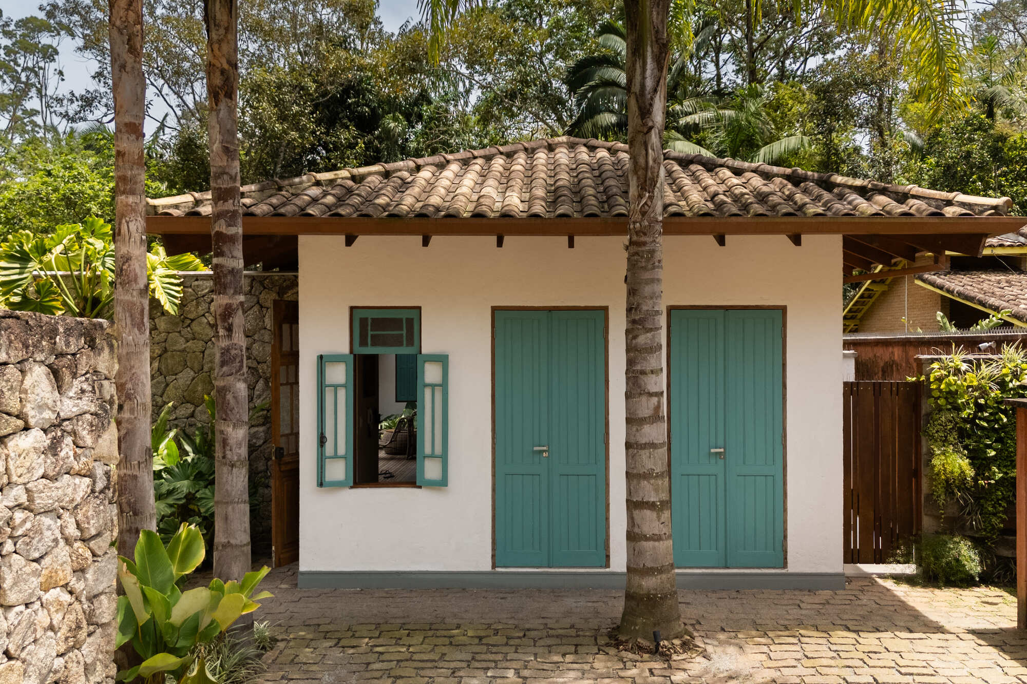 Caiçara House / Studio Carlito e Renata Pascucci