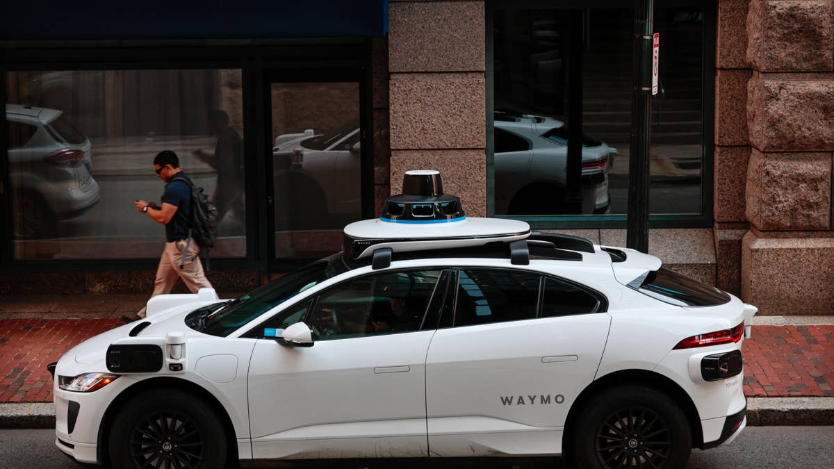 Waymo Robotaxi ajudou um ladrão a escapar e a polícia ainda não tem suspeita