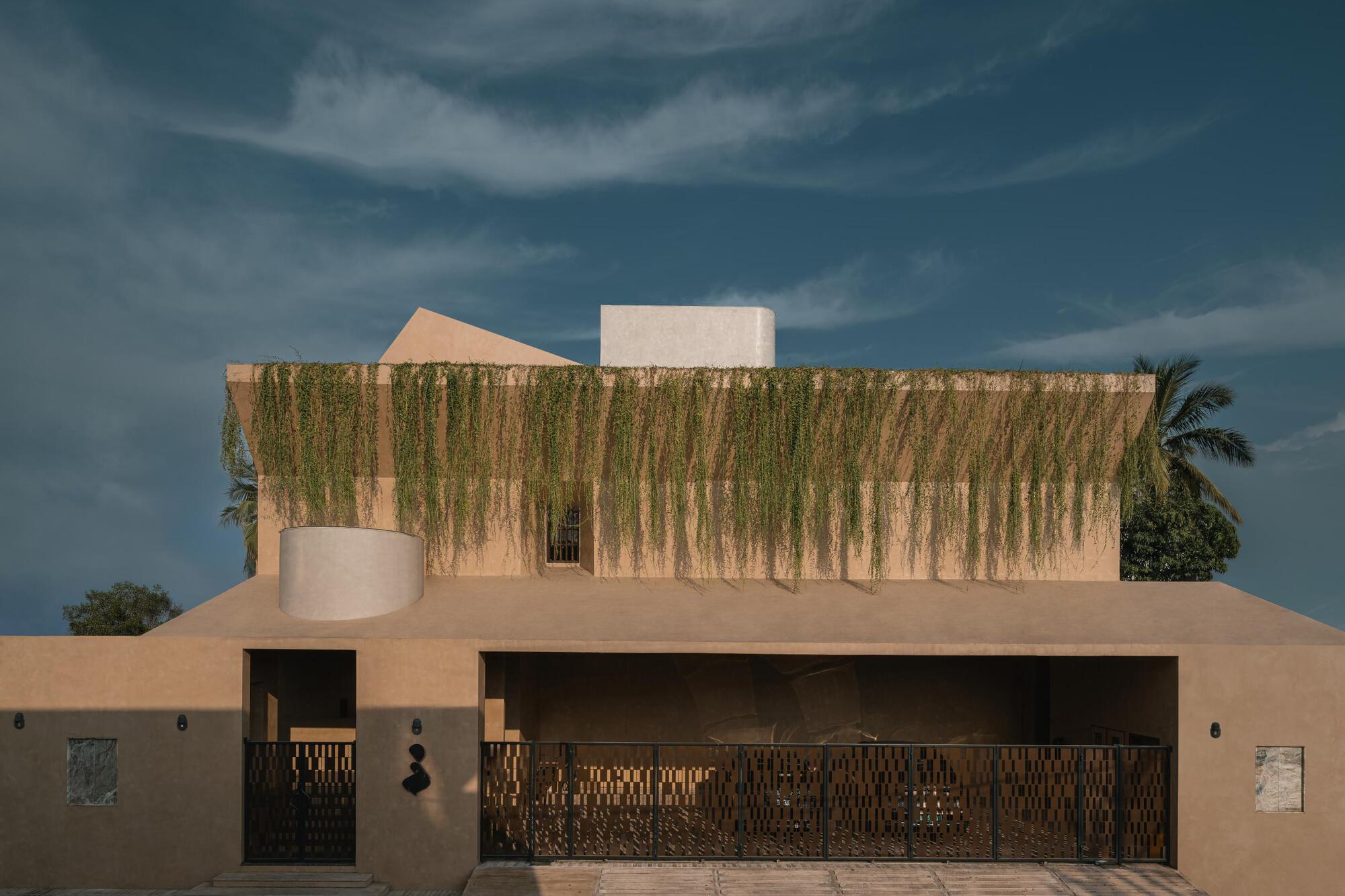Casa Amaltash / Design Ni Dukaan