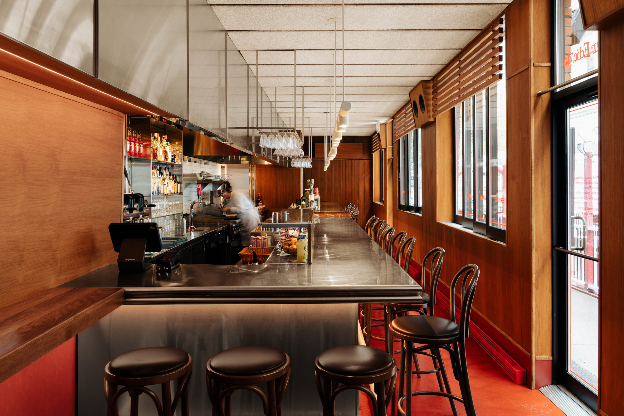 Banca de jornal / MRDK | ArchDaily