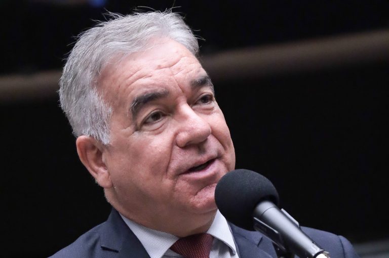 Comissão aprova regras para contratos de distribuição de produtos industrializados – Notícias