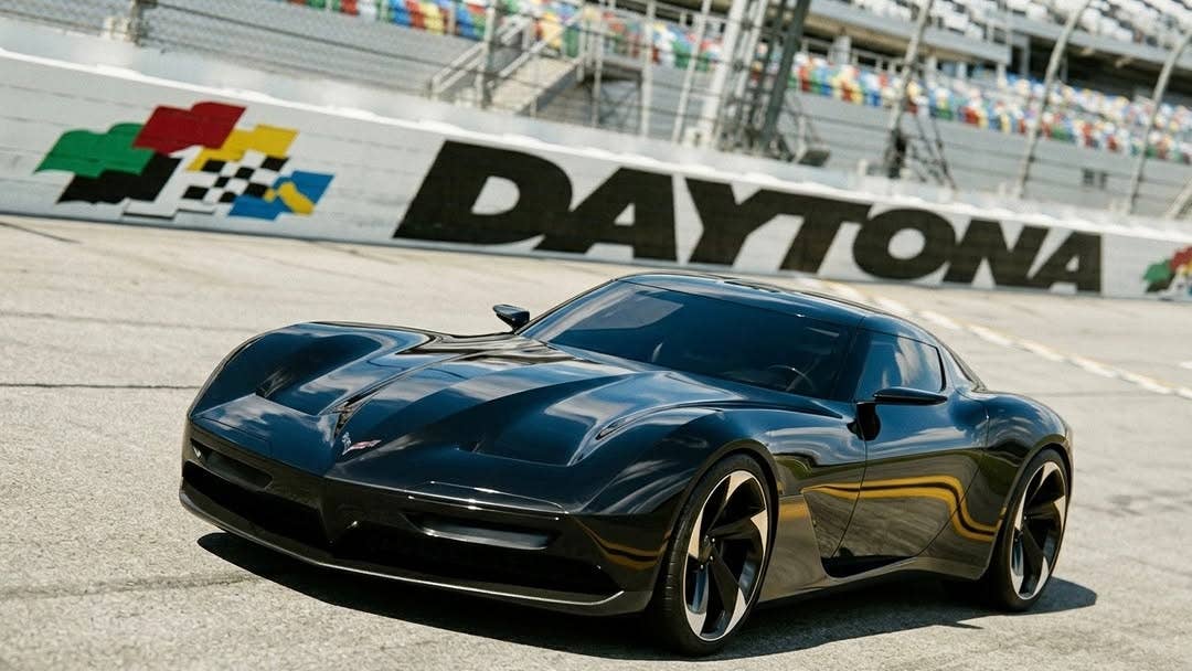 O conceito moderno do Corvette Stingray traz de volta a forma que o C8 deixou para trás
