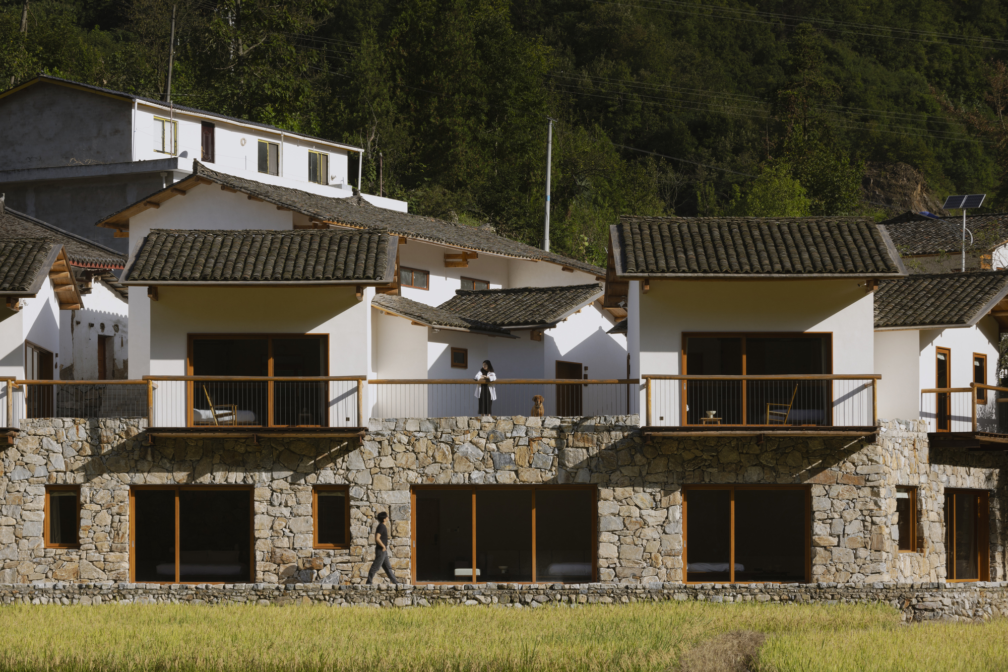 Chalé LuZhai / kooo arquitetos