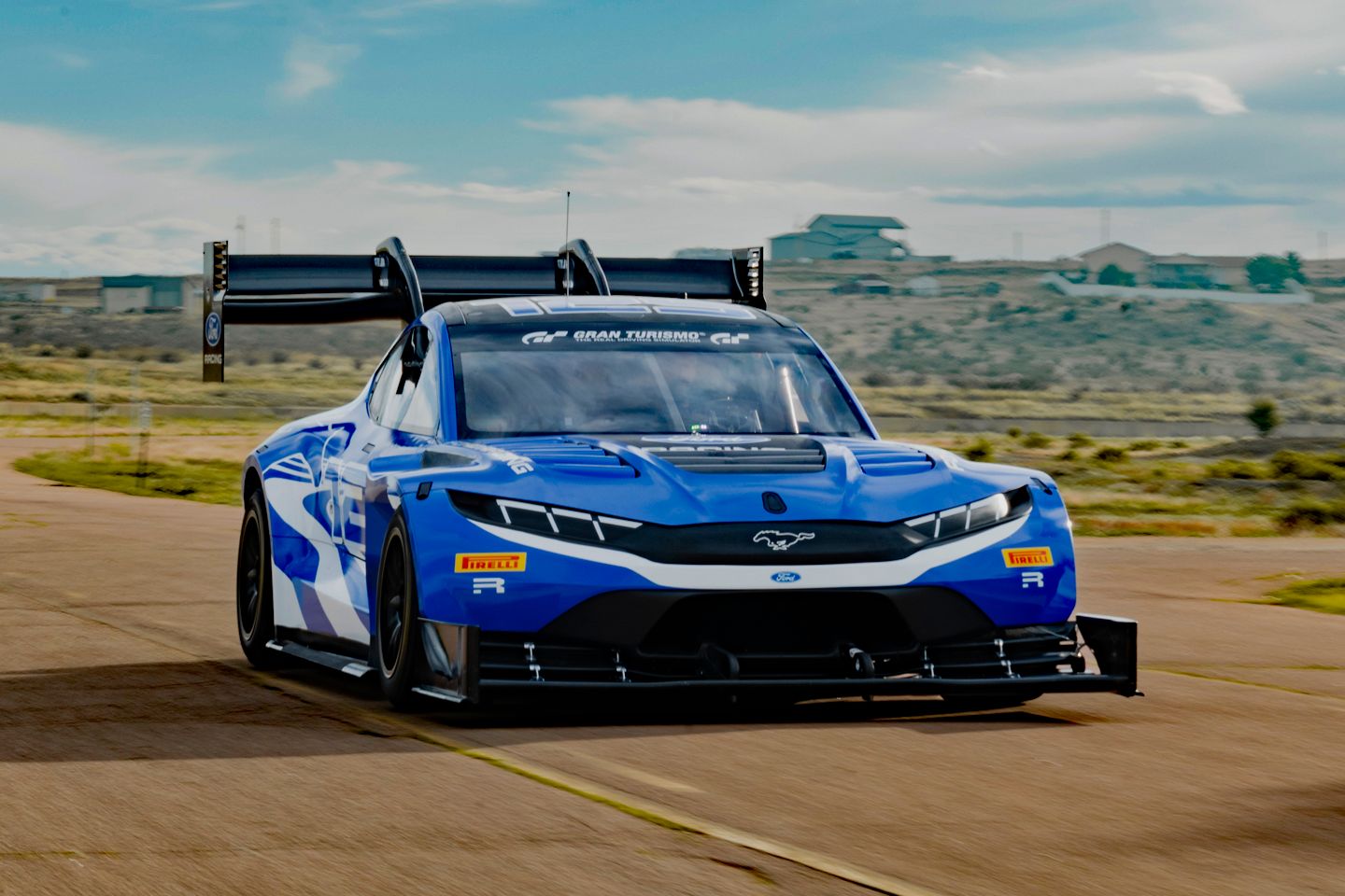 Romain Dumas é rei de Pikes Peak novamente