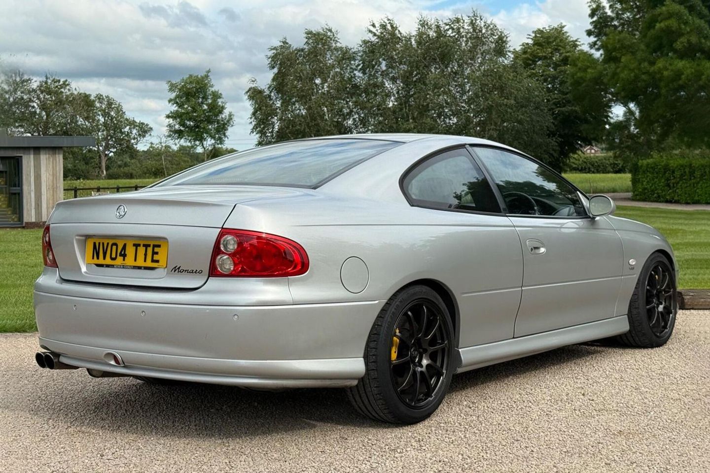 Vauxhall Monaro 5.7 | Identificado