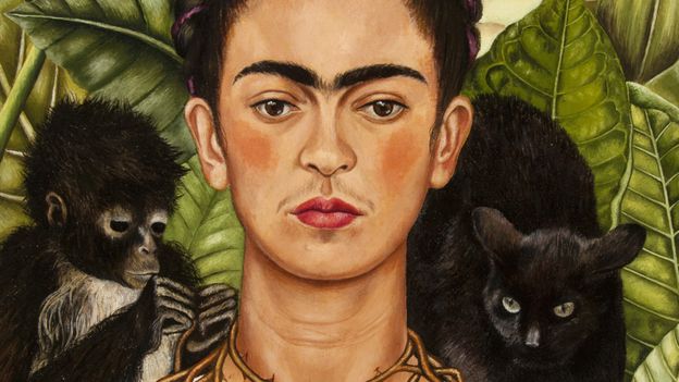 Os animais que simbolizam a dor e a paixão em um autorretrato de Frida Kahlo