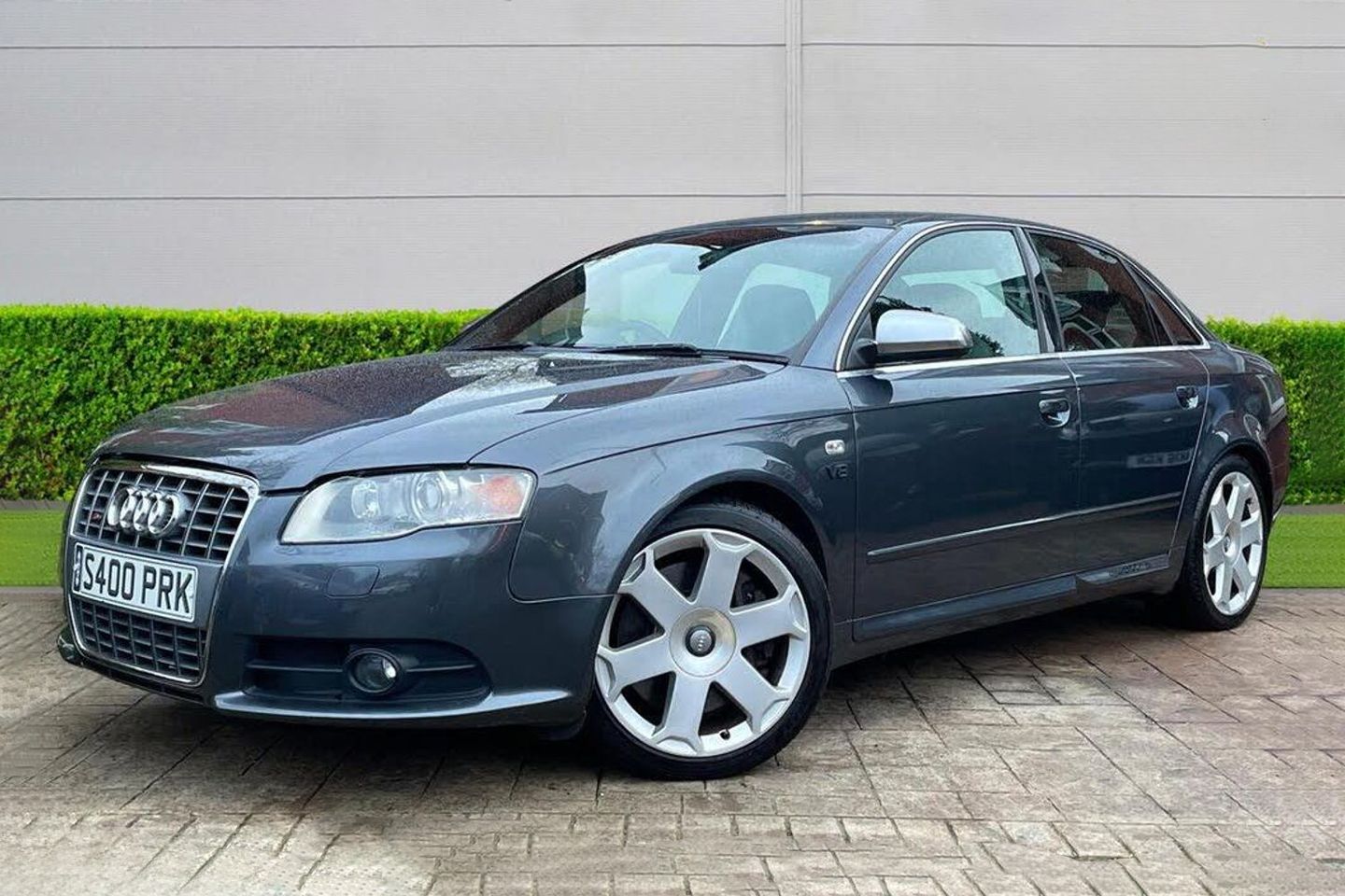 Audi S4 (B7) | Identificado