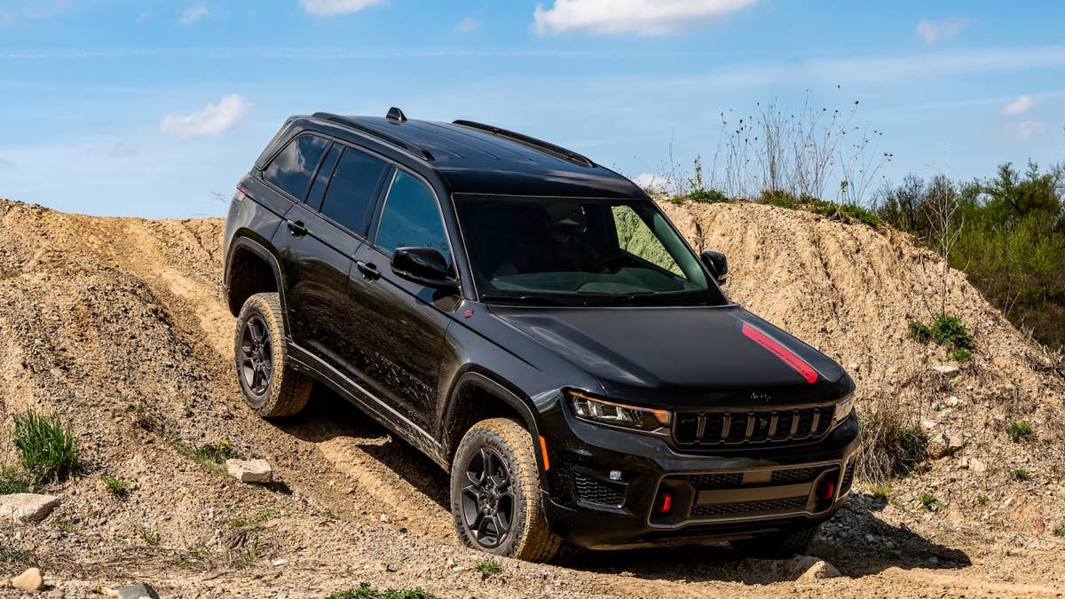 Jeep Grand Cherokee Trailhawk está de volta, mas o híbrido plug-in acabou