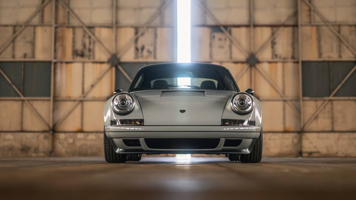 O elegante novo 911 Restomod da Theon Design faz um GT3 moderno parecer acima do peso