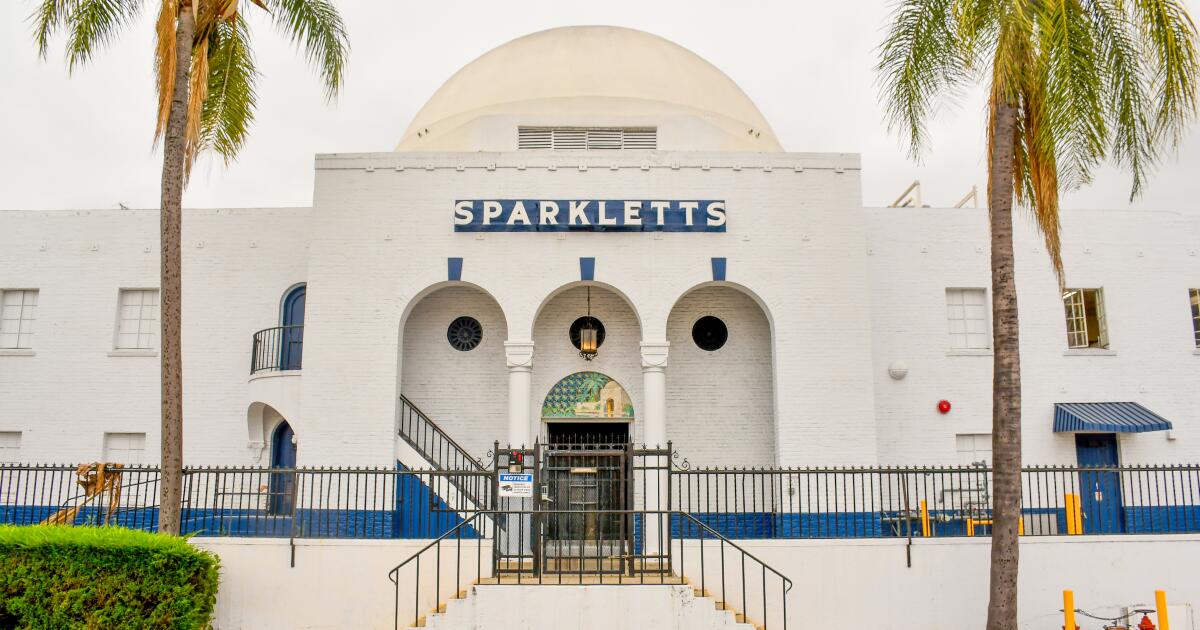 A fábrica de engarrafamento Sparkletts de Los Angeles é agora um marco histórico