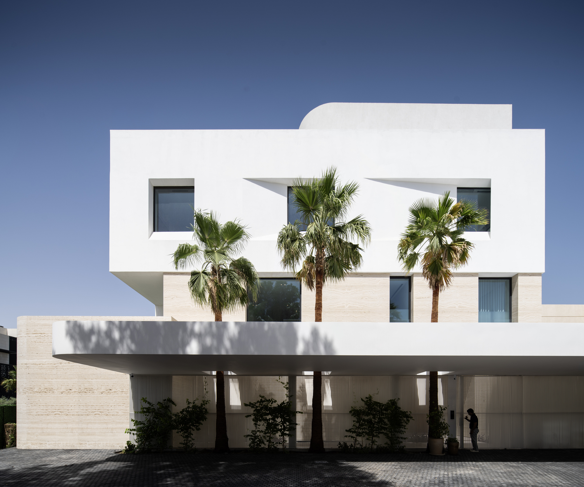 Casa Faye / Alhumaidhi Architects