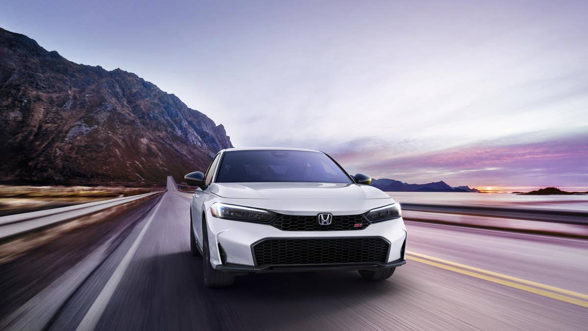 Honda pode matar dois dos últimos carros manuais acessíveis da América