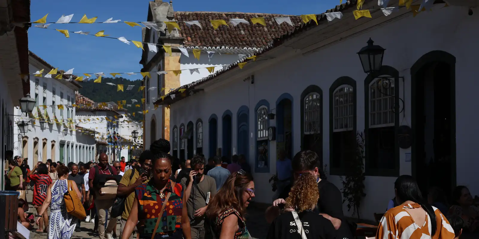 Festa Literária Internacional de Paraty vai até próximo domingo