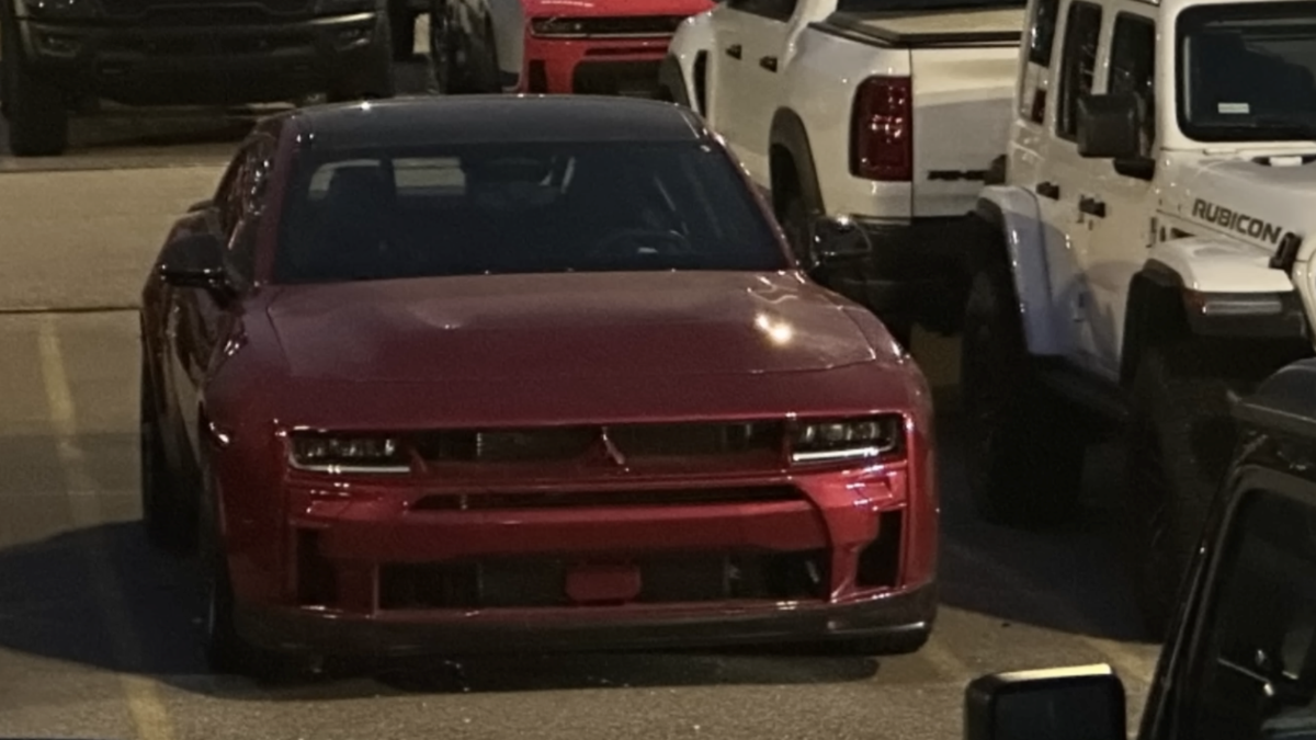 O próximo carregador SRT da Dodge pode ter 1.000 HP e nenhum V8
