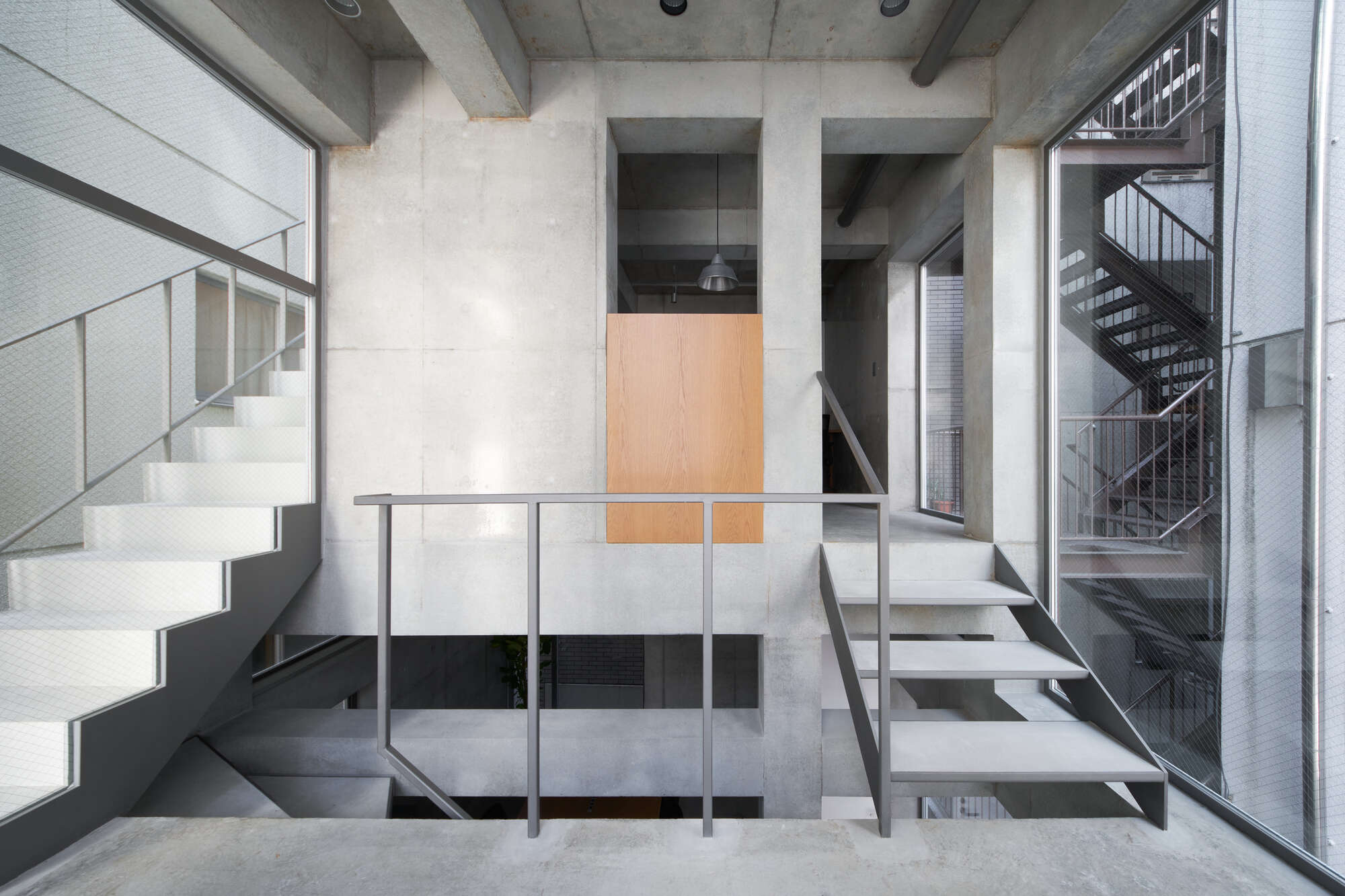 Edifício de escritórios Koenji / SO&CO.