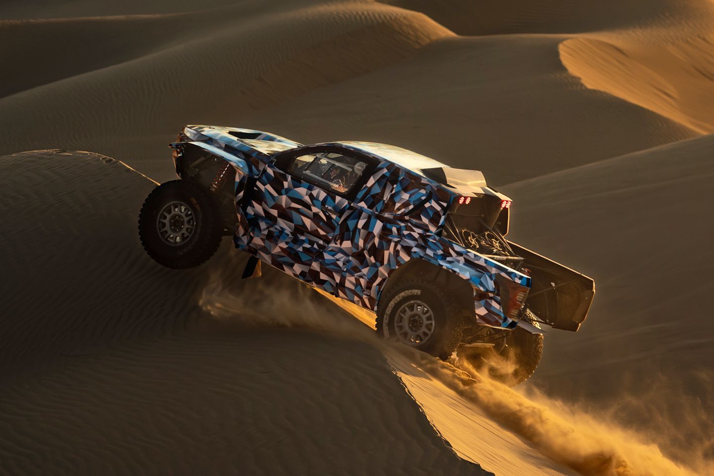 Protótipo de célula de combustível da Toyota definido para Rally Dakar