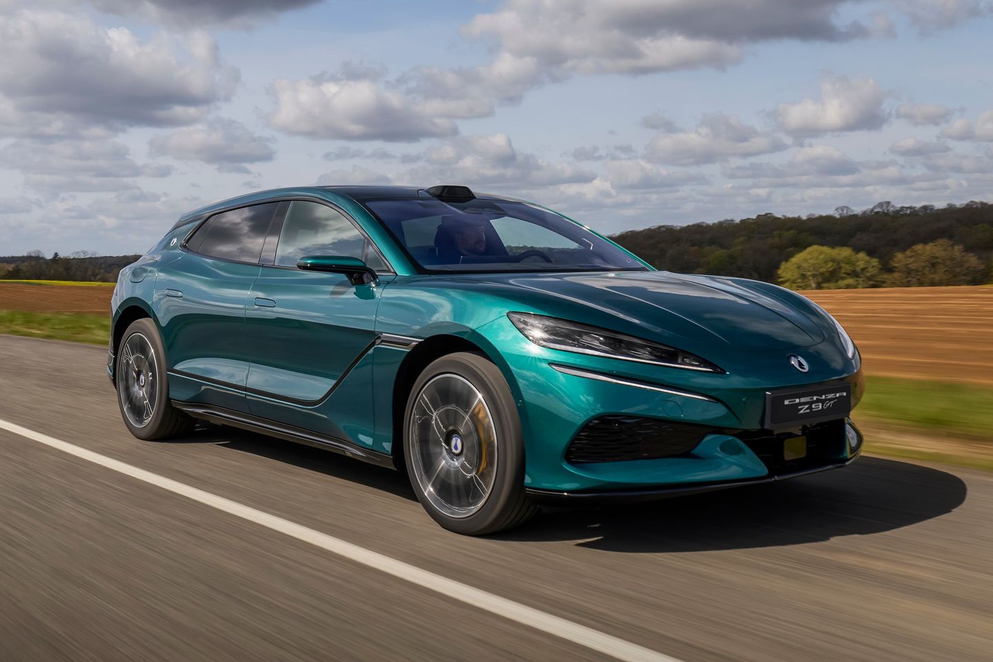 Novo Denza Z9 GT custa £ 105 mil no Reino Unido