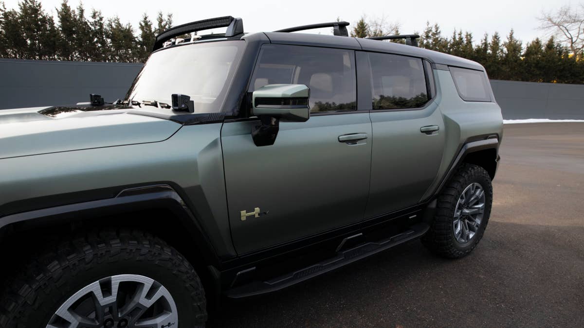 Alguns EVs GMC Hummer estão passando pelos pára-brisas como pastilhas de freio