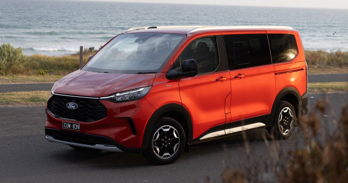 Ford Transit Custom e Tourneo convocados
