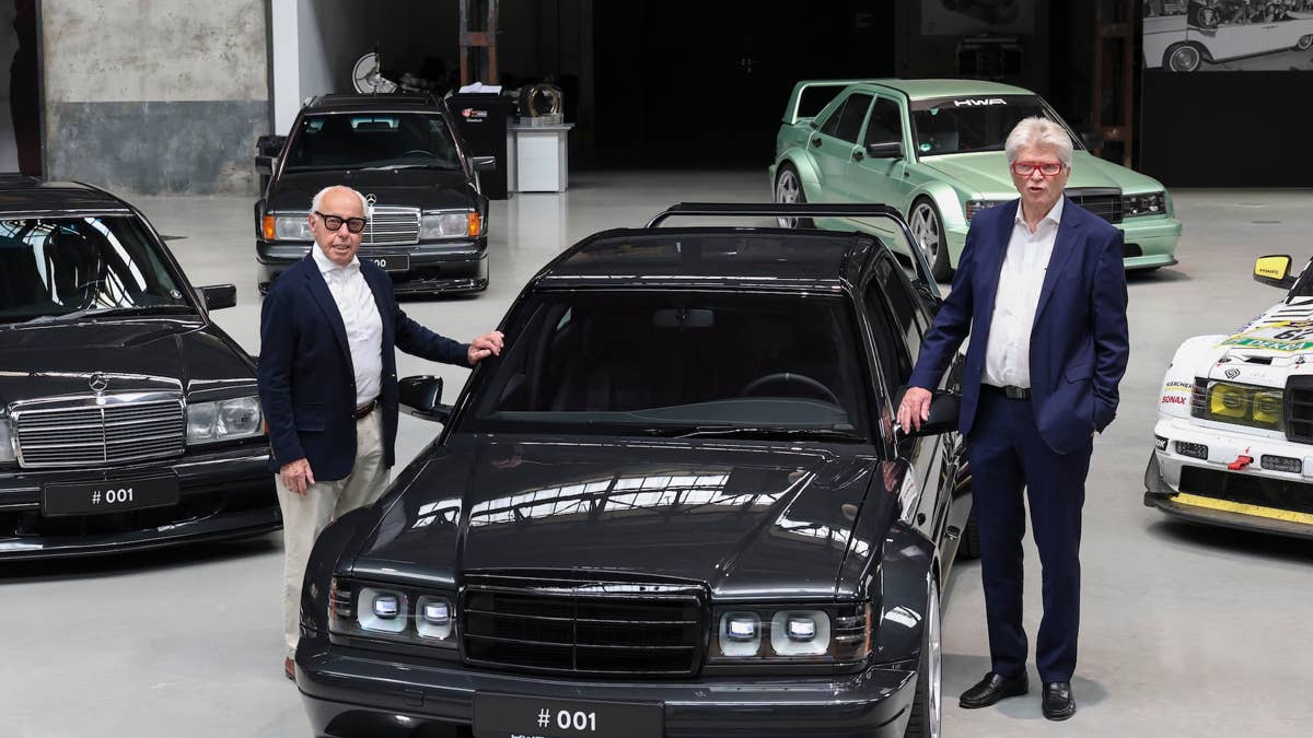 O primeiro HWA Evo de US$ 760.000 agora fica ao lado do primeiro Mercedes 190E Evo II