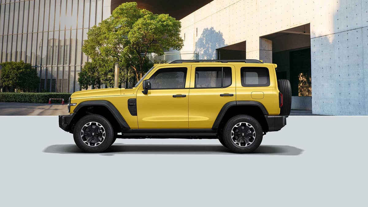 Este SUV chinês parece um Ford Bronco, mas vem com um trem de força híbrido