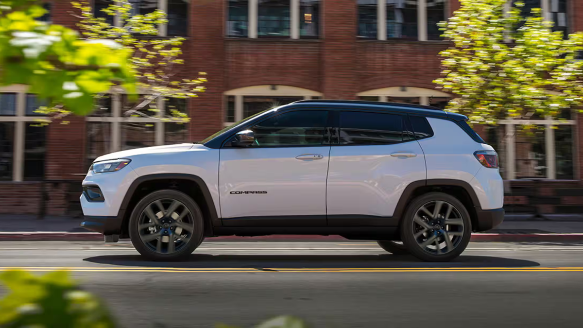 As vendas do Jeep Compass estão despencando porque ficou muito caro