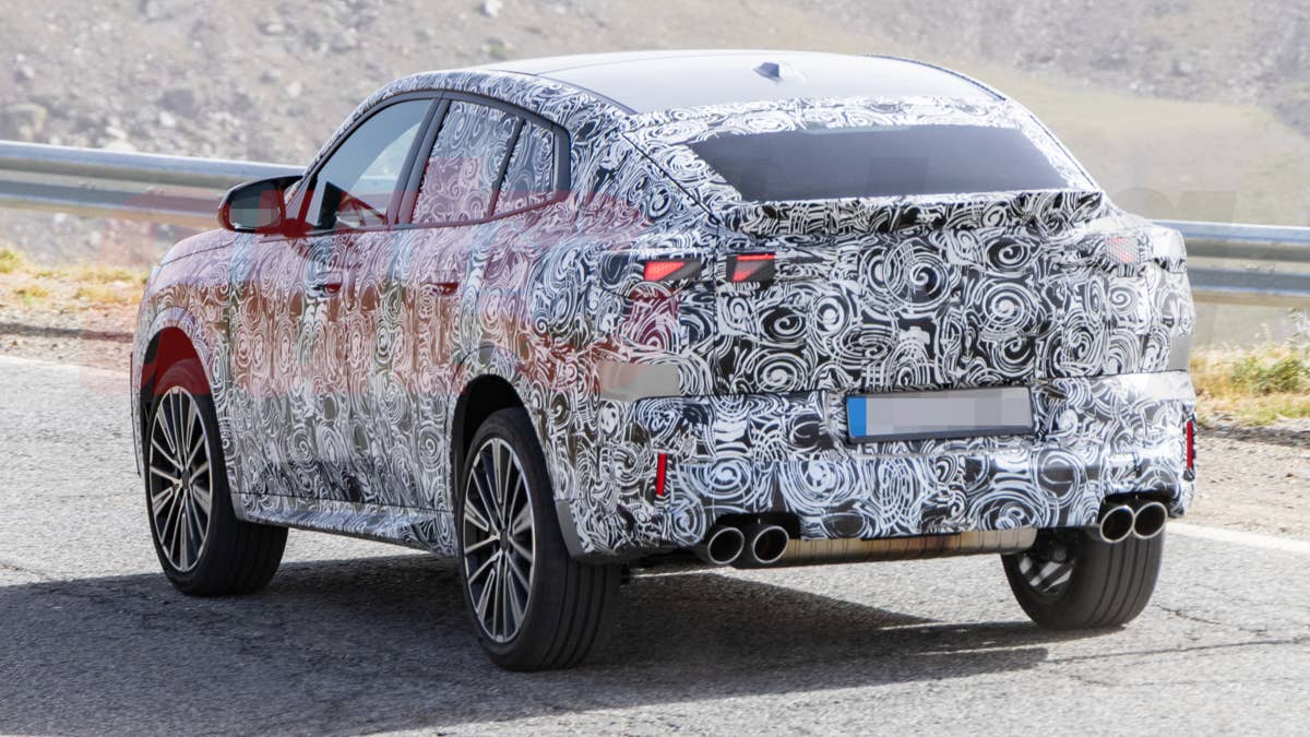 O menor crossover cupê da BMW está quase pronto para enfrentar o Acura ADX