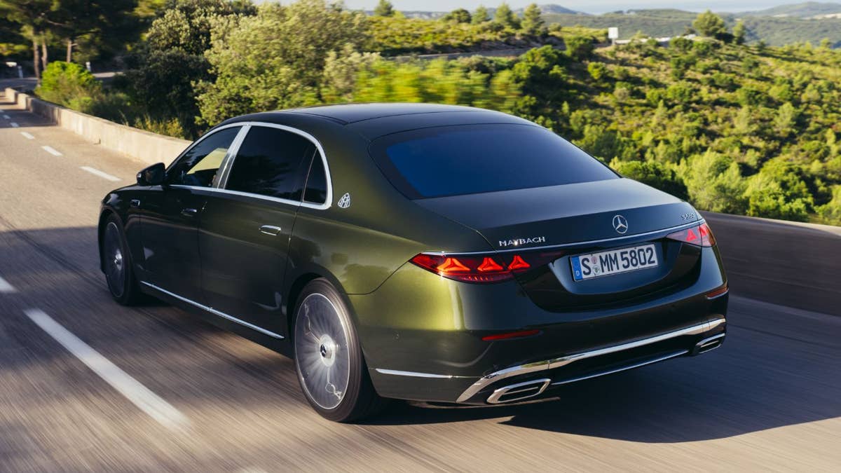 O Mercedes-Maybach S-Class 2027 é a classe executiva para a estrada