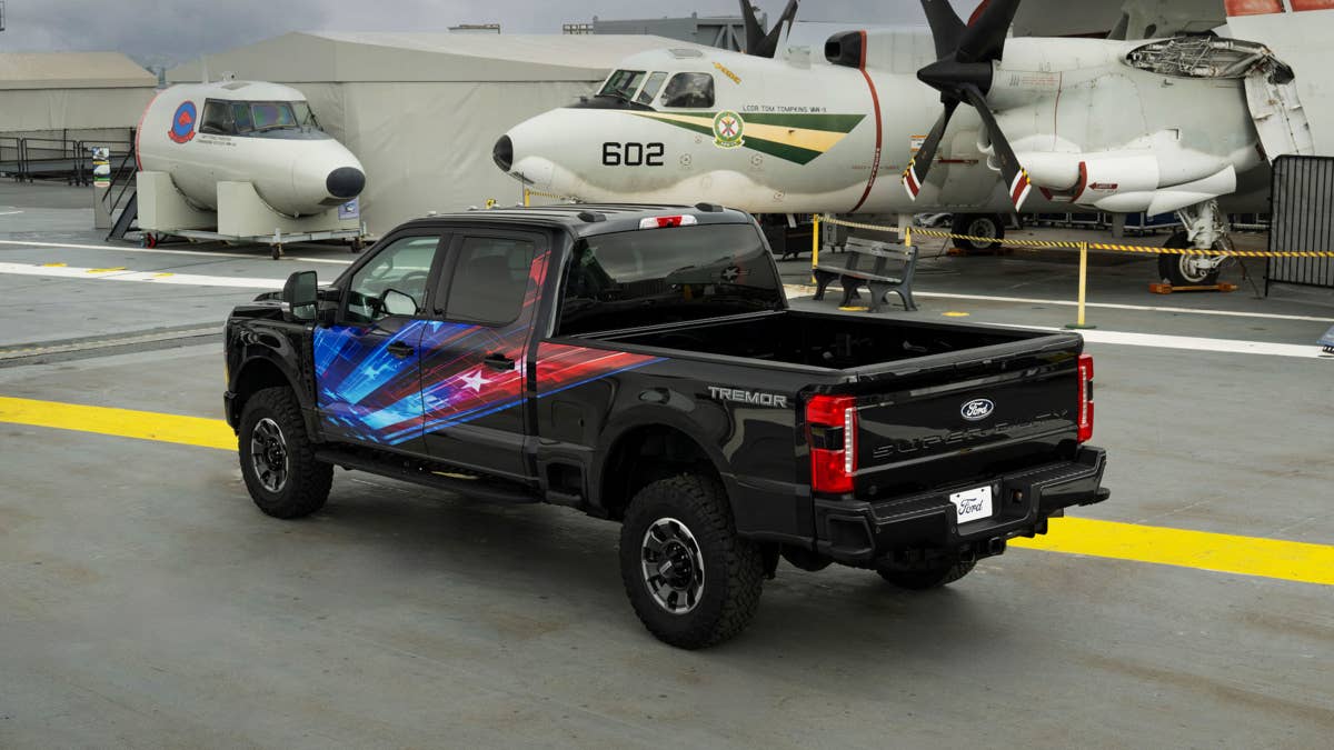 Ford quer ser recompensada por construir carros na América