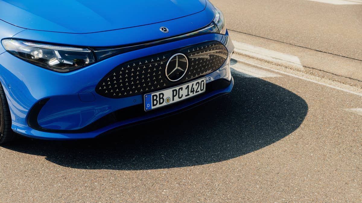 O projeto de lei anti-China de Washington pode impedir a Mercedes dos showrooms dos EUA